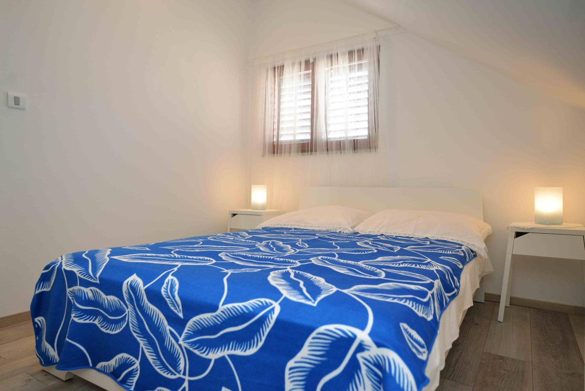 Apartments Mili - Near The Sea And The Centar Of Place Betina  Extérieur photo